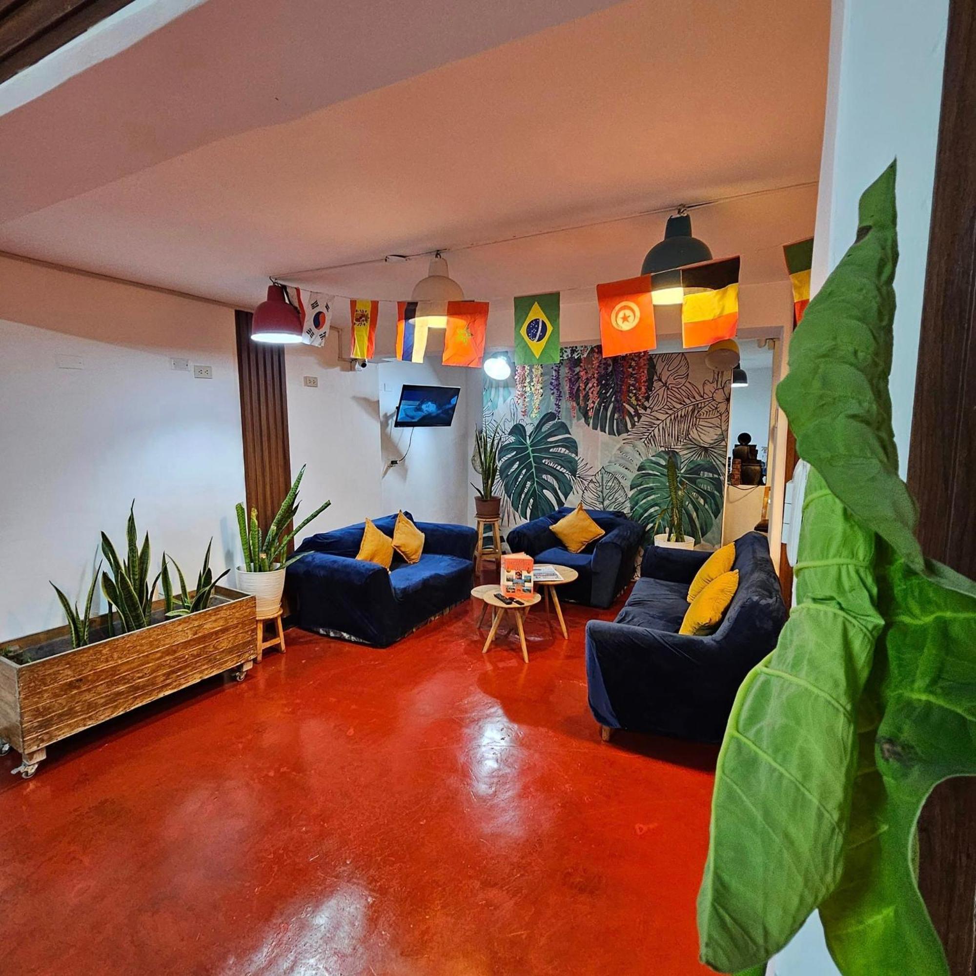 Lima Airport Hostel With Free Airport Pick Up Кальяо Экстерьер фото