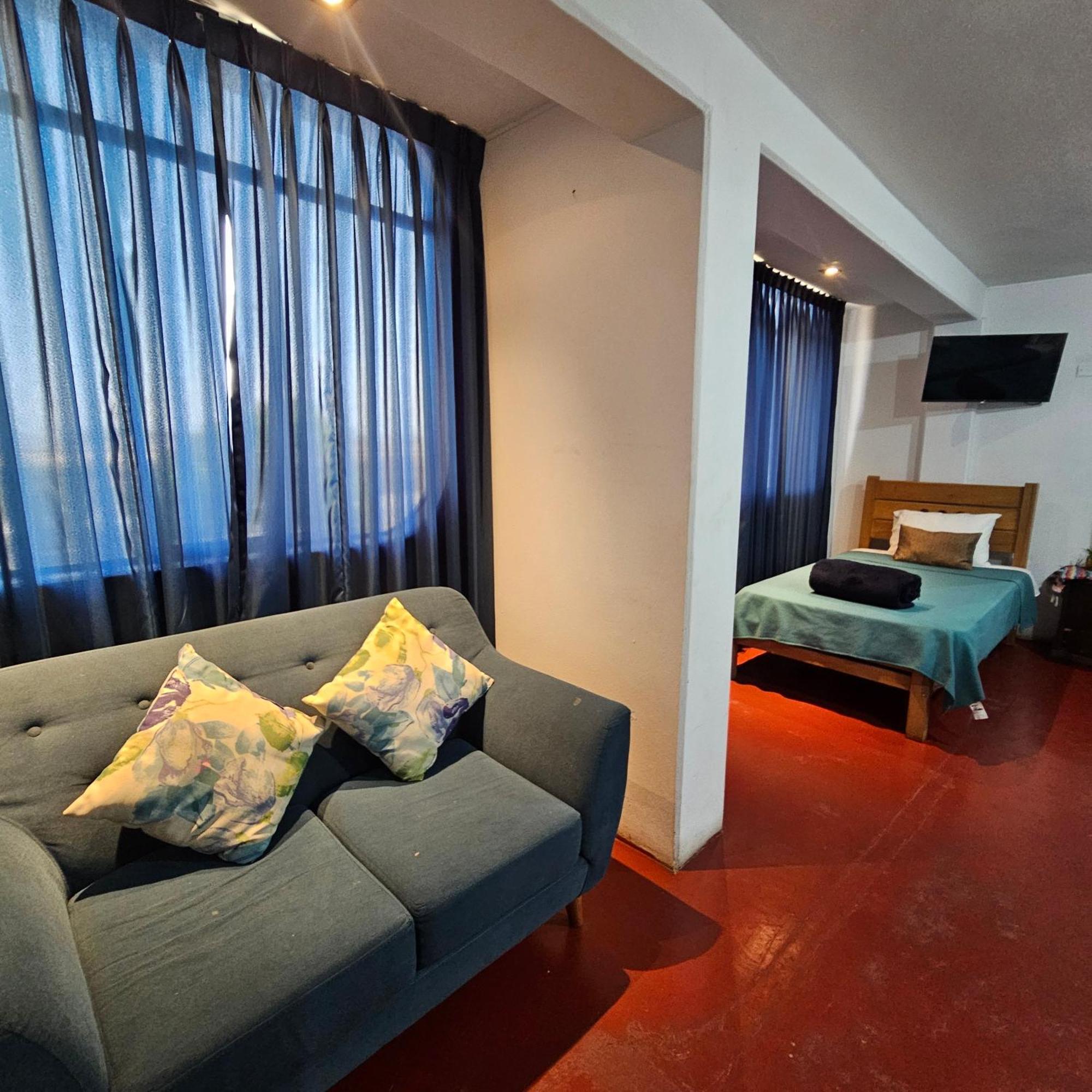 Lima Airport Hostel With Free Airport Pick Up Кальяо Экстерьер фото